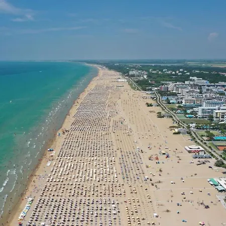 Relaxing With Terrace And Pool In * Bibione